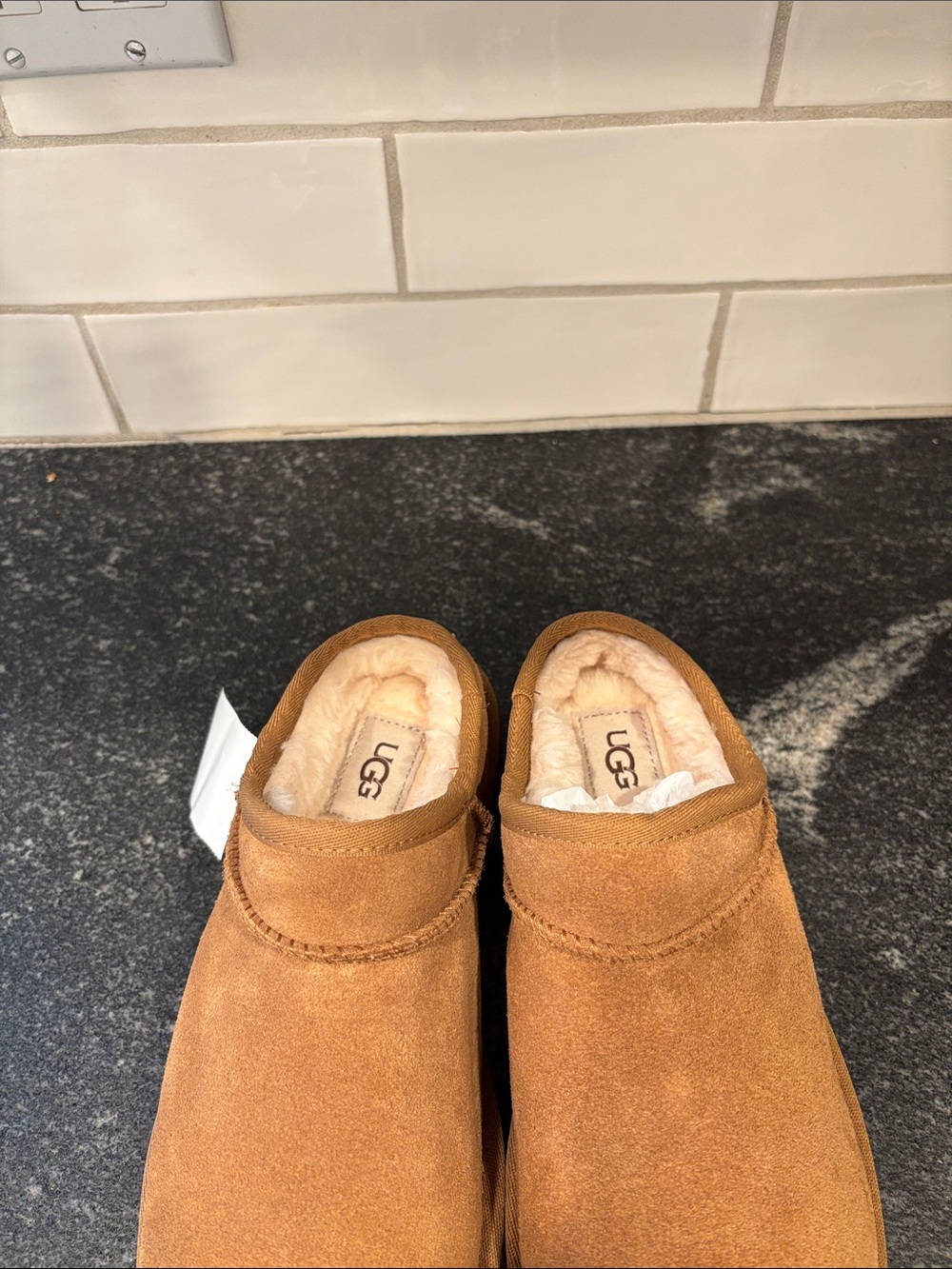 UGG Classic Mini Slipper – Chestnut – Size 7 – Style 1108193 - NEW - Picture 12 of 12